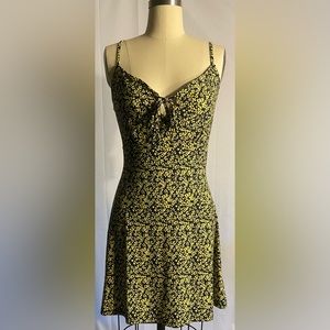 Wednesday’s Girl Size XL Black/Yellow Floral Print Mini Dress - NWT!